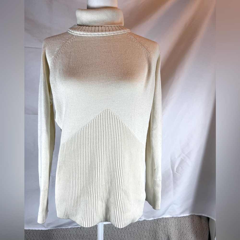 Elegant Cream Turtleneck Sweater